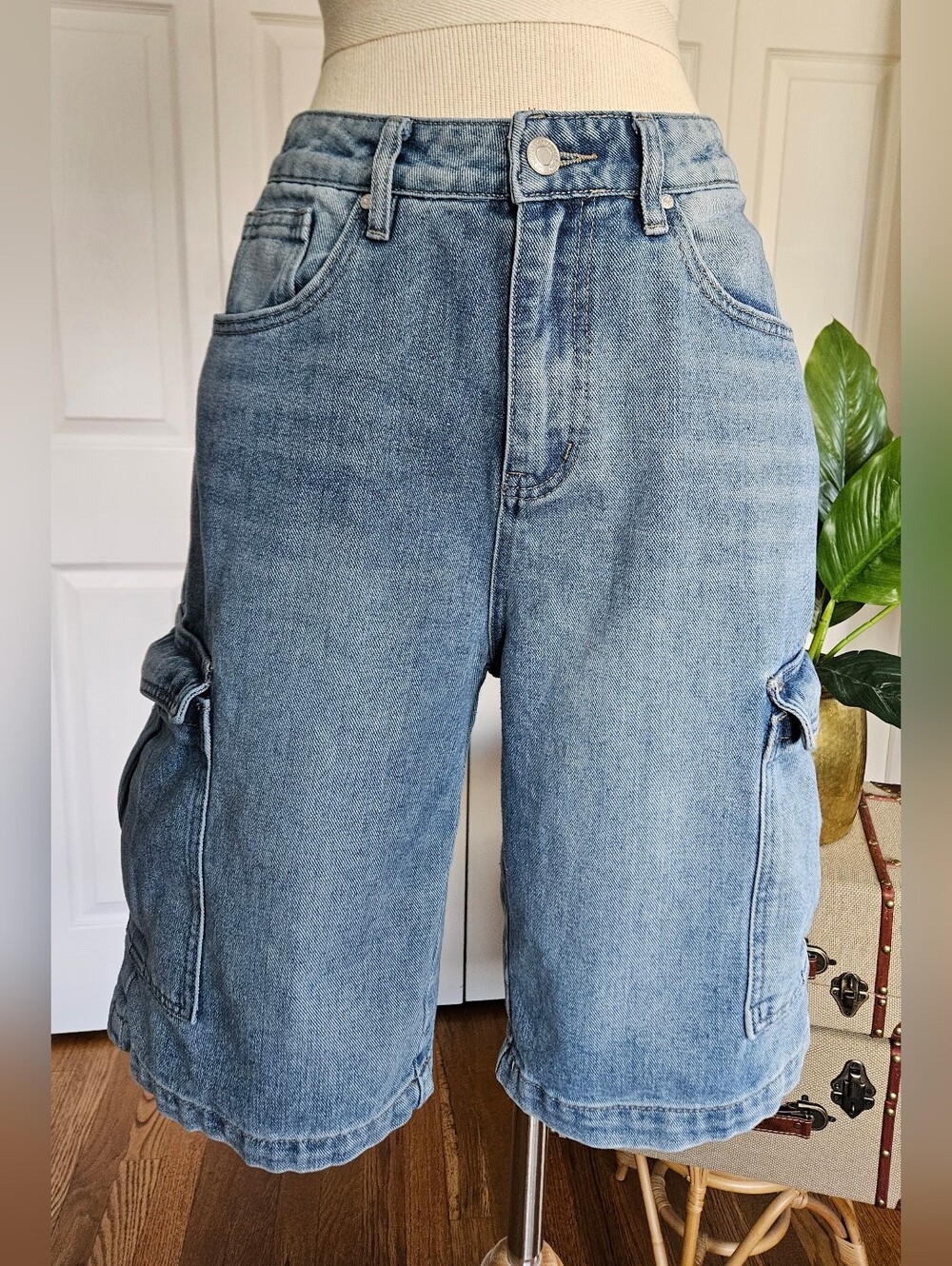 RISE SUPPLY Co Dad 90s Grunge Baggy Y2K Skate Style Size 7 Denim Cargo Shorts.